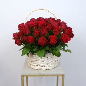 51 красная роза в корзине "Африканская страсть"
