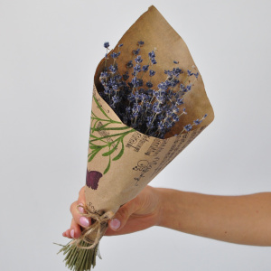 Лаванда, букетик в крафте