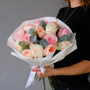 Пионовидные розы для ценителей, 15 шт. "Шелк и аромат" (Английские розы Дэвида Остина)