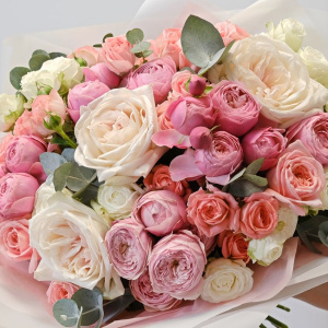 Пионовидные розы в нежном букете "Ты - моя Весна"