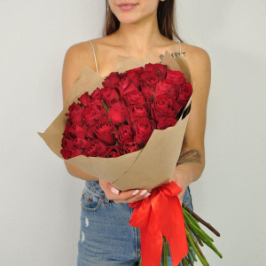 25 красных роз 40 см в букете "Африканская страсть"