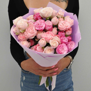 Пионовидная кустовая роза Бомбастик, 9 веток