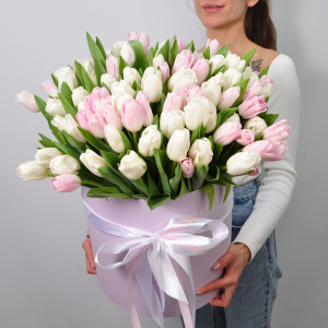 Тюльпаны в коробке (101 тюльпан)