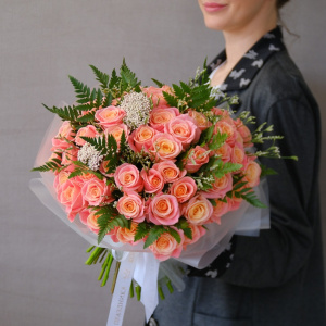 Волшебные персиковые розы, 59 штучек