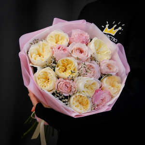 Пионовидные розы в нежных оттенках, 15 штучек (Английские розы Дэвида Остина)