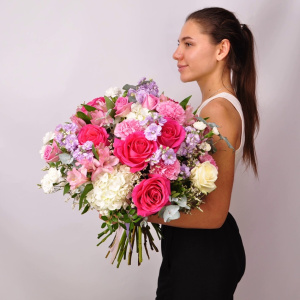 Шикарные ароматные розы Пинк Флойд в сладострастном букете "Сладкое утро"