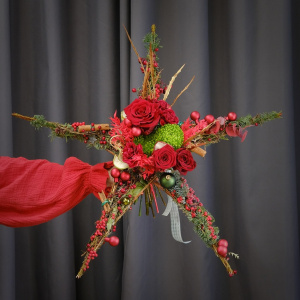 Авторский новогодний букет в форме Звезды с ароматом корицы❄️