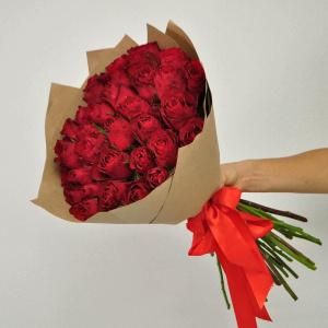 25 красных роз 40 см в букете "Африканская страсть"