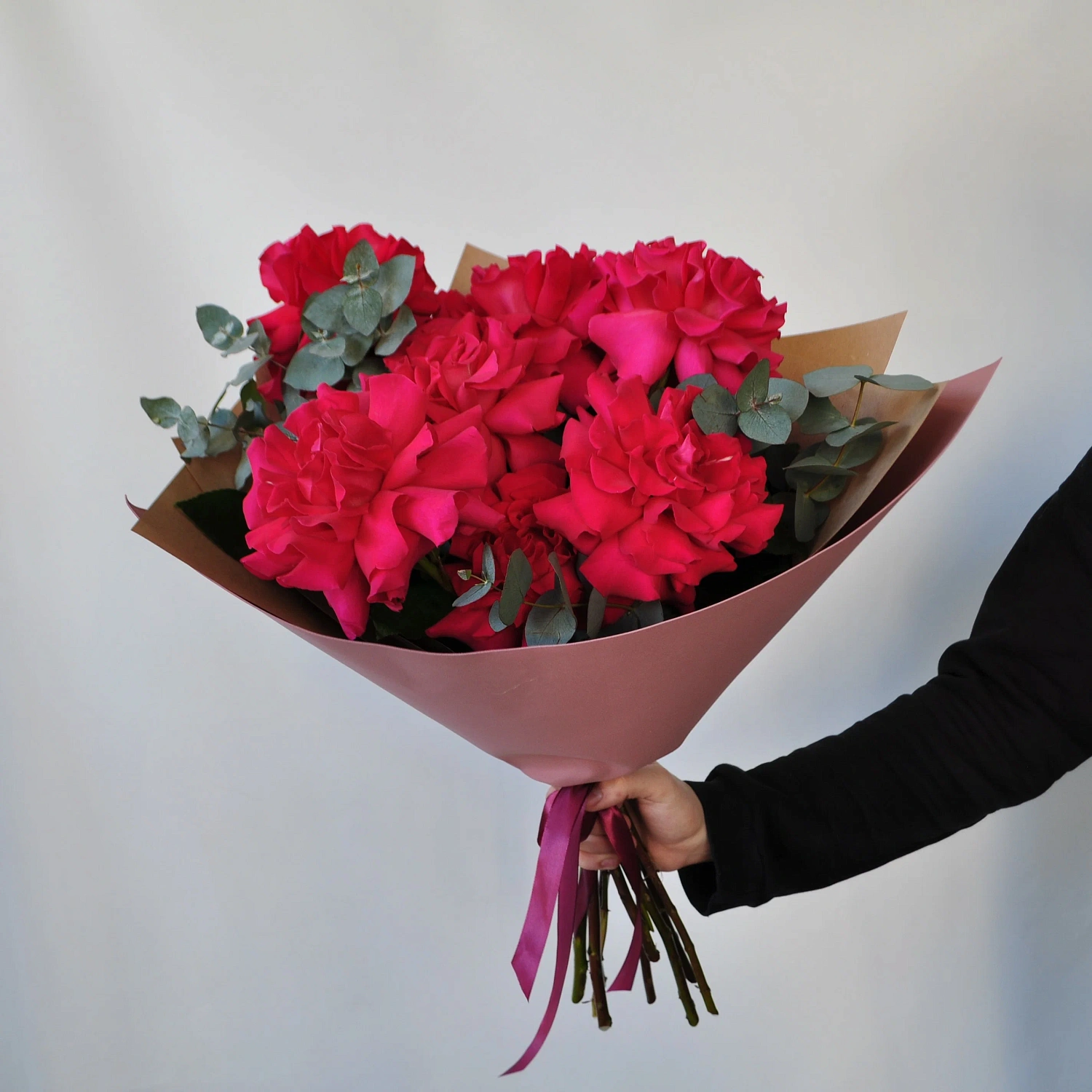 Мега необычные!!! Французские розы с эвкалиптом, 7 штучек букет для любимой