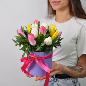 Букет тюльпанов в коробочке, 15 штучек Голландия