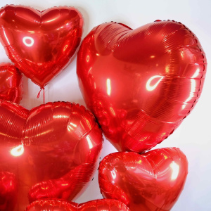 Сет шариков из красных сердец 