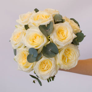 Букет невесты из пионовидных ароматных роз